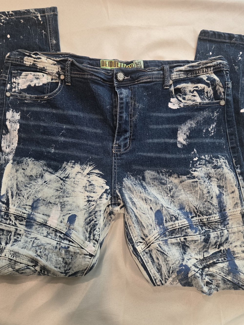 Demolition Distressed Paint-Splash Women’s Jeans - Blue/White